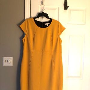 Gold short sleeve dress